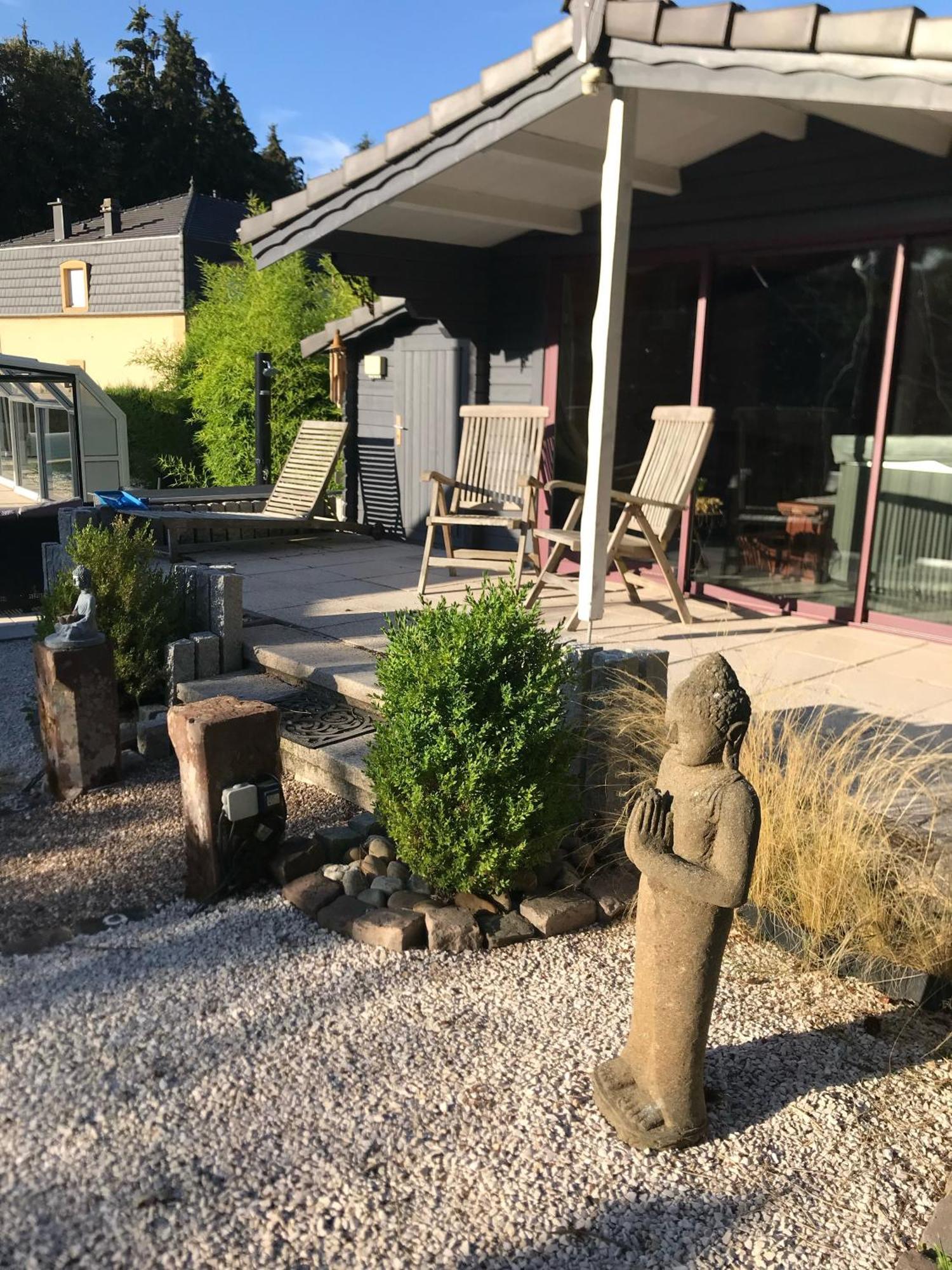 Logis Hotel Domaine Du Moulin Saint-Avold Exterior foto